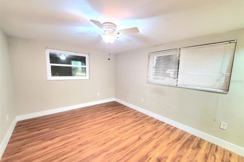 Villa ou maison à vendre à Port Richey, Floride: 2 chambres, 114.64 m2 № 2410140 - photo 24