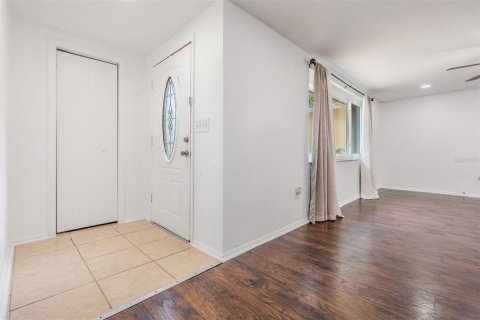 Villa ou maison à vendre à Port Richey, Floride: 2 chambres, 114.64 m2 № 2410140 - photo 5