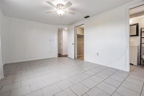 Villa ou maison à vendre à Port Richey, Floride: 2 chambres, 114.64 m2 № 2410140 - photo 21