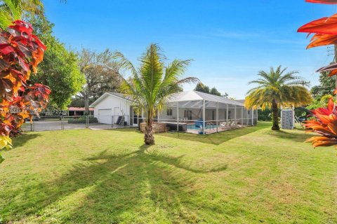 House in Palmetto Bay, Florida 4 bedrooms, 238.02 sq.m. № 2007782 - photo 21