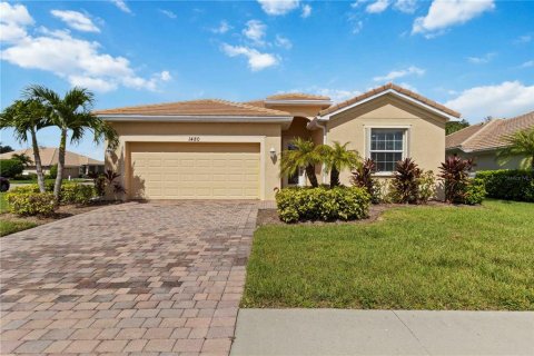 Casa en alquiler en North Port, Florida, 4 dormitorios, 189.06 m2 № 1916289 - foto 3