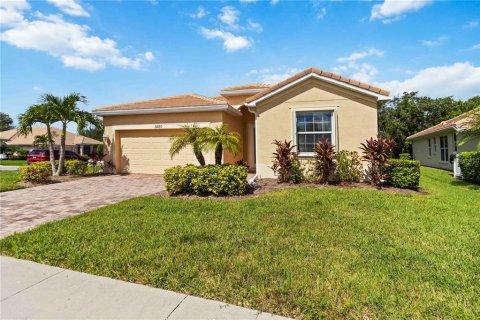 Casa en alquiler en North Port, Florida, 4 dormitorios, 189.06 m2 № 1916289 - foto 4