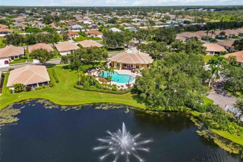 Casa en alquiler en North Port, Florida, 4 dormitorios, 189.06 m2 № 1916289 - foto 9