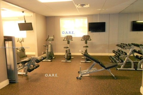 Снять в аренду кондоминиум в Холливуд, Флорида 1 спальня, 81.2м2, № 1985139 - фото 23