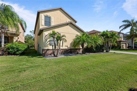 House in Wimauma, Florida 5 bedrooms, 352.94 sq.m. № 2226237 - photo 4
