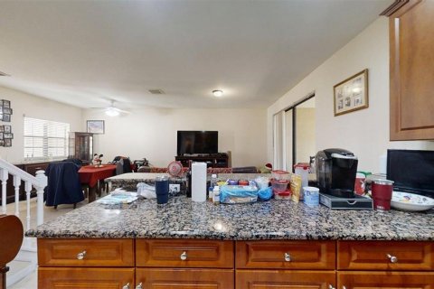 Adosado en venta en Kissimmee, Florida, 3 dormitorios, 138.89 m2 № 2212819 - foto 19