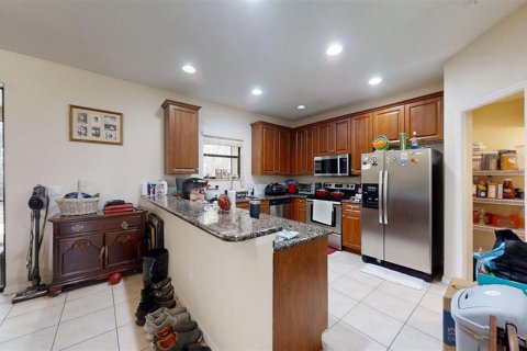 Adosado en venta en Kissimmee, Florida, 3 dormitorios, 138.89 m2 № 2212819 - foto 16