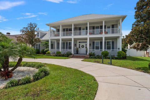 House in Belleair, Florida 4 bedrooms, 333.52 sq.m. № 2324223 - photo 6