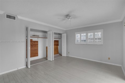 Condo in Fort Lauderdale, Florida, 1 bedroom № 2029939 - photo 13