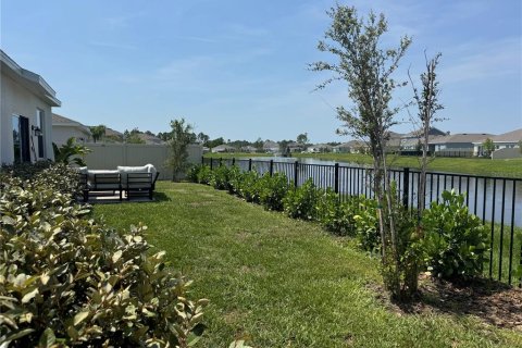 House in Edgewater, Florida 4 bedrooms, 225.66 sq.m. № 1747452 - photo 26