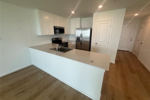 Touwnhouse à louer à Davenport, Floride: 3 chambres, 128.76 m2 № 2378033 - photo 6