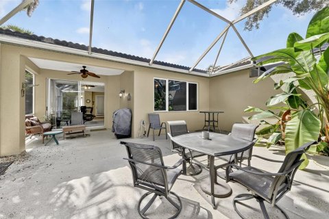 Villa ou maison à vendre à Bradenton, Floride: 2 chambres, 121.52 m2 № 1918289 - photo 6