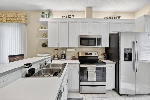 Villa ou maison à vendre à Bradenton, Floride: 2 chambres, 121.52 m2 № 1918289 - photo 5