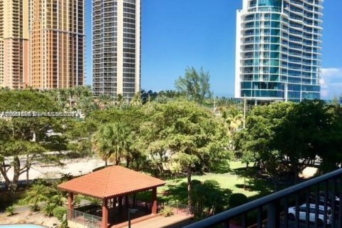 Снять в аренду квартиру в Санни-Айлс-Бич, Флорида 2 спальни, 140м2, № 2024495 - фото 7