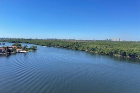 Купить кондоминиум в Санни-Айлс-Бич, Флорида 2 спальни, 144.28м2, № 1812386 - фото 9