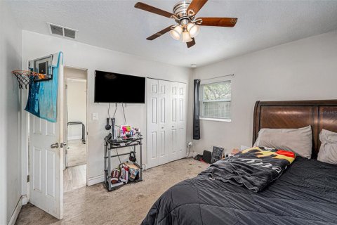 Casa en venta en Pinellas Park, Florida, 4 dormitorios, 168.99 m2 № 1678985 - foto 19