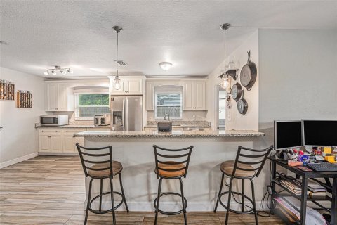 Casa en venta en Pinellas Park, Florida, 4 dormitorios, 168.99 m2 № 1678985 - foto 8