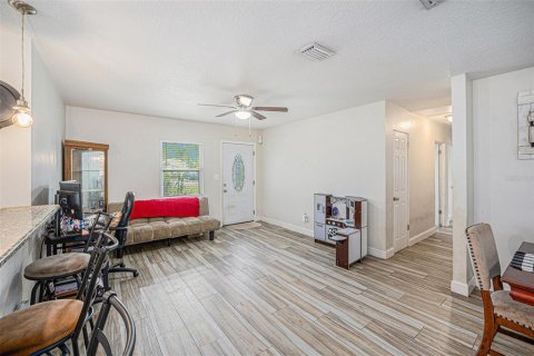 Casa en venta en Pinellas Park, Florida, 4 dormitorios, 168.99 m2 № 1678985 - foto 6