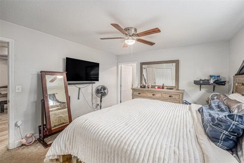 Casa en venta en Pinellas Park, Florida, 4 dormitorios, 168.99 m2 № 1678985 - foto 15