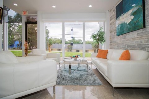Immobilier commercial à louer à Orlando, Floride: 30.01 m2 № 2349510 - photo 4