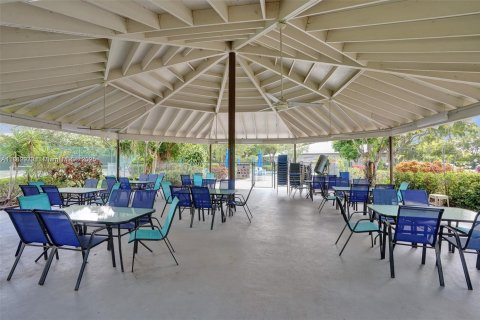 Купить кондоминиум в Лодерхилл, Флорида 2 спальни, 102.19м2, № 1890166 - фото 26