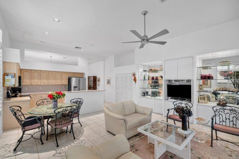 House in Boca Raton, Florida 3 bedrooms, 218.32 sq.m. № 2435509 - photo 16