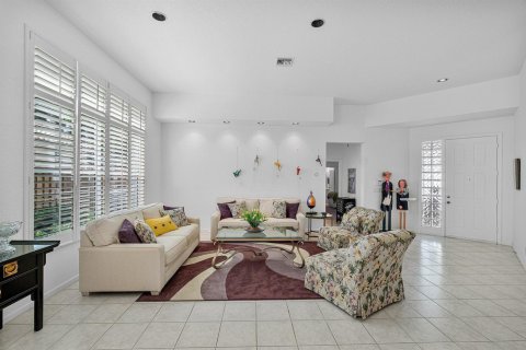 House in Boca Raton, Florida 3 bedrooms, 218.32 sq.m. № 2435509 - photo 6