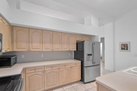 House in Boca Raton, Florida 3 bedrooms, 218.32 sq.m. № 2435509 - photo 12