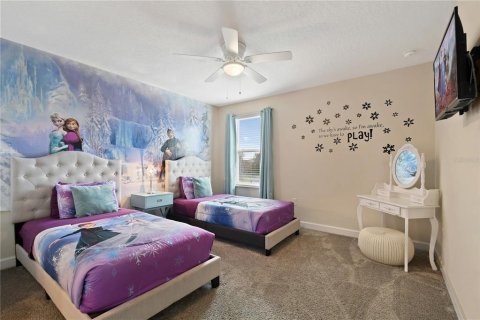 House in Davenport, Florida 8 bedrooms, 364.36 sq.m. № 1202928 - photo 30