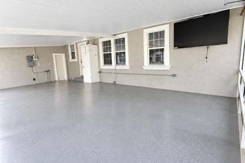 House in Lake Wales, Florida 3 bedrooms, 75.81 sq.m. № 2393920 - photo 13