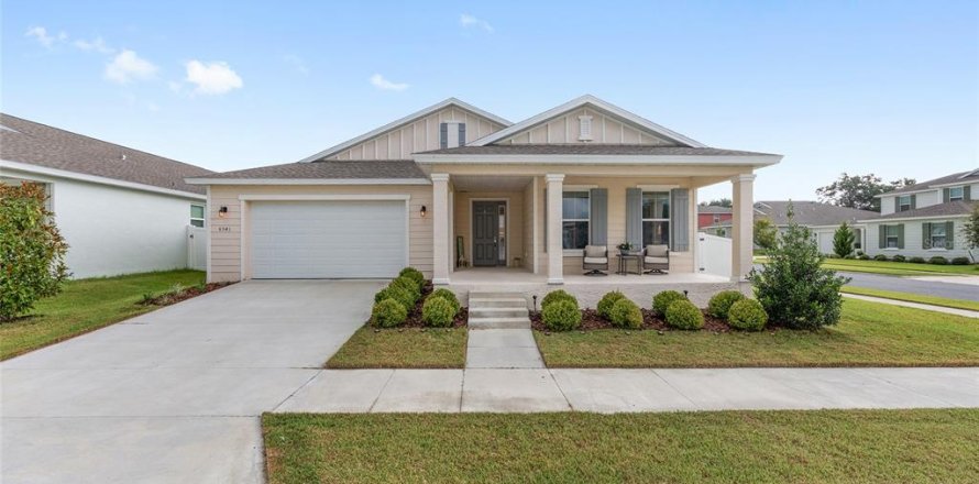 House in Ocala, Florida 4 bedrooms, 245.73 sq.m. № 1829340