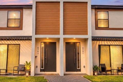 Touwnhouse à louer à Kissimmee, Floride: 3 chambres, 126.35 m2 № 2434609 - photo 2