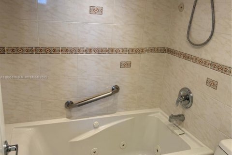 Купить кондоминиум в Дейви, Флорида 2 спальни, 102.19м2, № 1739787 - фото 16