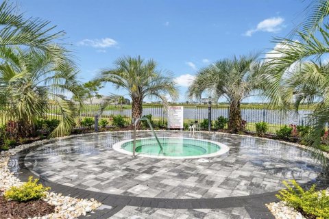 House in Bradenton, Florida 3 bedrooms, 235.6 sq.m. № 1887016 - photo 13