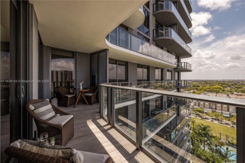 Condo in Miami, Florida, 1 bedroom  № 1800768 - photo 2