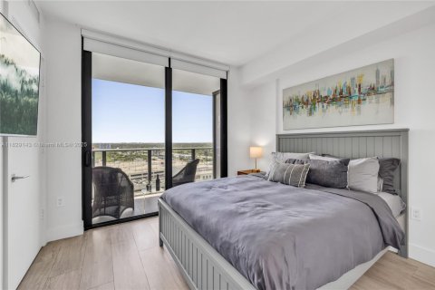 Condo in Miami, Florida, 1 bedroom  № 1800768 - photo 7