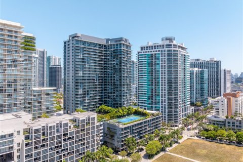 Condo in Miami, Florida, 1 bedroom  № 1800768 - photo 18