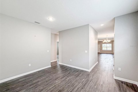 House in Lakeland, Florida 3 bedrooms, 169.64 sq.m. № 2224813 - photo 21