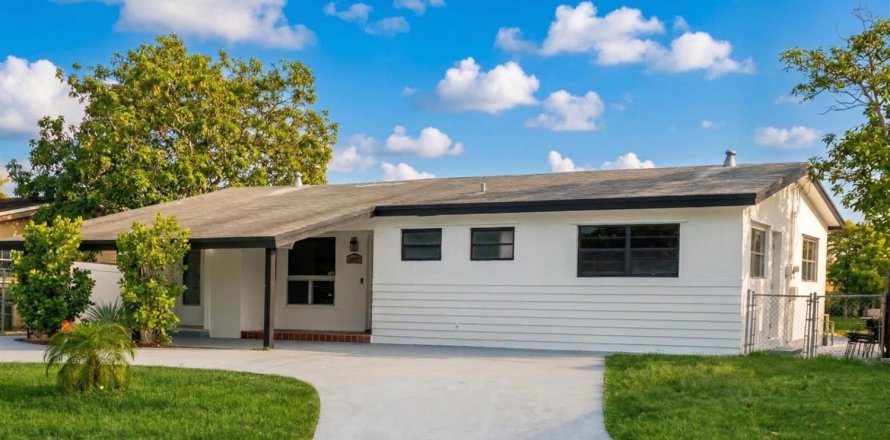 Villa ou maison à Hallandale Beach, Floride 3 chambres, 135.36 m2 № 2146949