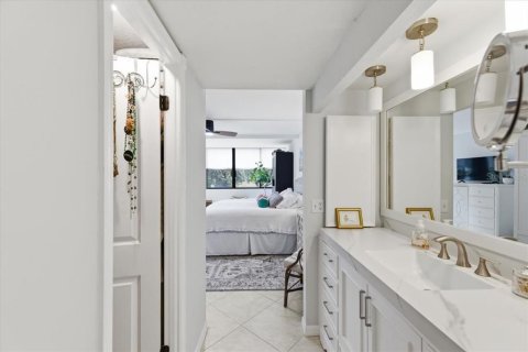 Condominio en venta en Clearwater, Florida, 1 dormitorio, 75.25 m2 № 2107591 - foto 20