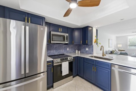Condominio en venta en Clearwater, Florida, 1 dormitorio, 75.25 m2 № 2107591 - foto 4