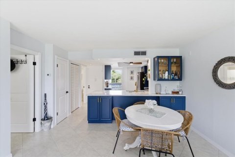 Condominio en venta en Clearwater, Florida, 1 dormitorio, 75.25 m2 № 2107591 - foto 10