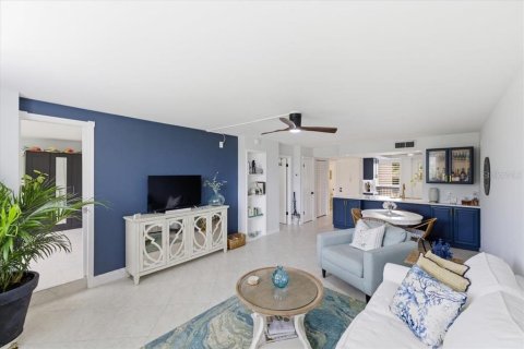 Condominio en venta en Clearwater, Florida, 1 dormitorio, 75.25 m2 № 2107591 - foto 9