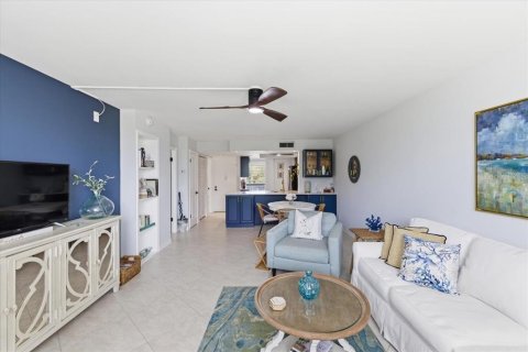 Condominio en venta en Clearwater, Florida, 1 dormitorio, 75.25 m2 № 2107591 - foto 12
