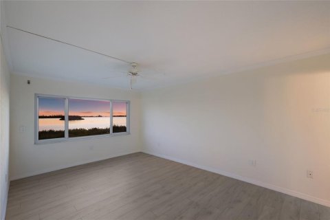 Condo in Bradenton, Florida, 2 bedrooms  № 2149799 - photo 23