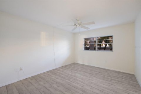 Condo in Bradenton, Florida, 2 bedrooms  № 2149799 - photo 26