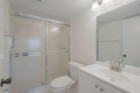 Condo in Bradenton, Florida, 2 bedrooms  № 2149799 - photo 30