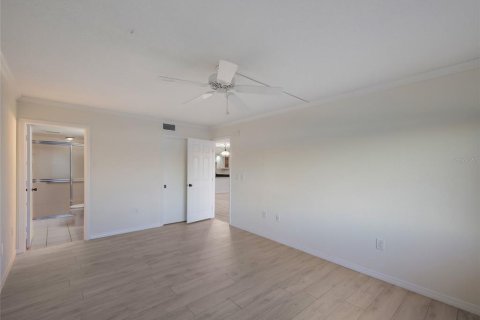 Condo in Bradenton, Florida, 2 bedrooms  № 2149799 - photo 28