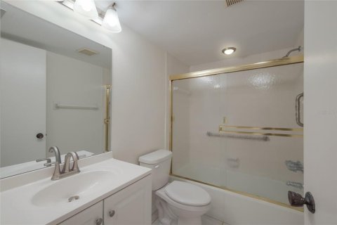 Condo in Bradenton, Florida, 2 bedrooms  № 2149799 - photo 29