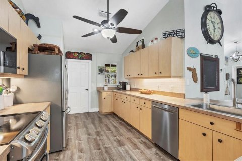 House in Rotonda, Florida 3 bedrooms, 162.67 sq.m. № 1601888 - photo 10